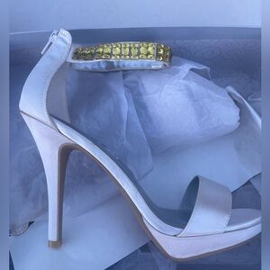 NEW unforgettable moments special occasion heels